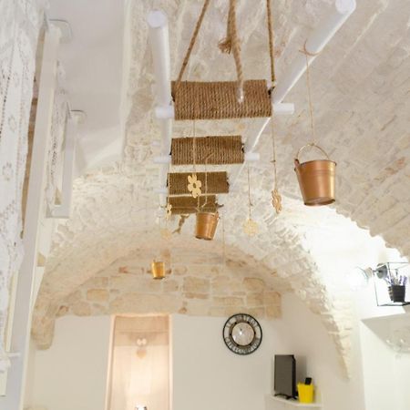 Al Bianco Nido White Stone Apt In Мартина Франка Екстериор снимка