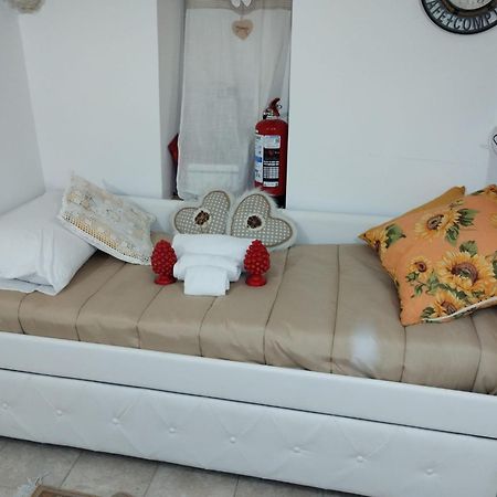 Al Bianco Nido White Stone Apt In Мартина Франка Екстериор снимка
