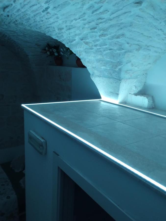Al Bianco Nido White Stone Apt In Мартина Франка Екстериор снимка