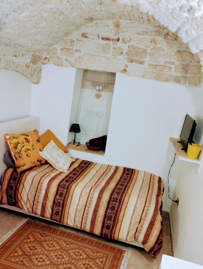 Al Bianco Nido White Stone Apt In Мартина Франка Екстериор снимка