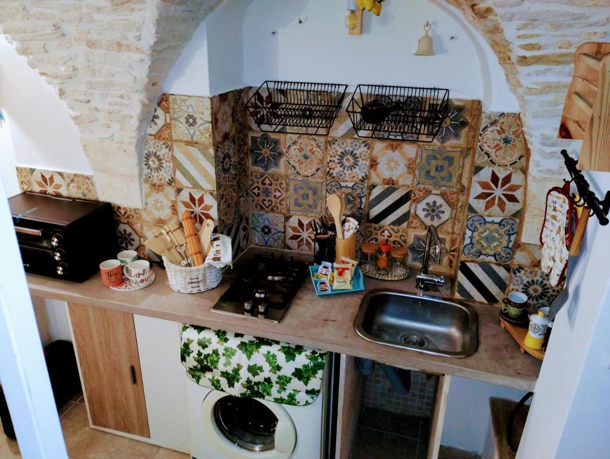 Al Bianco Nido White Stone Apt In Мартина Франка Екстериор снимка