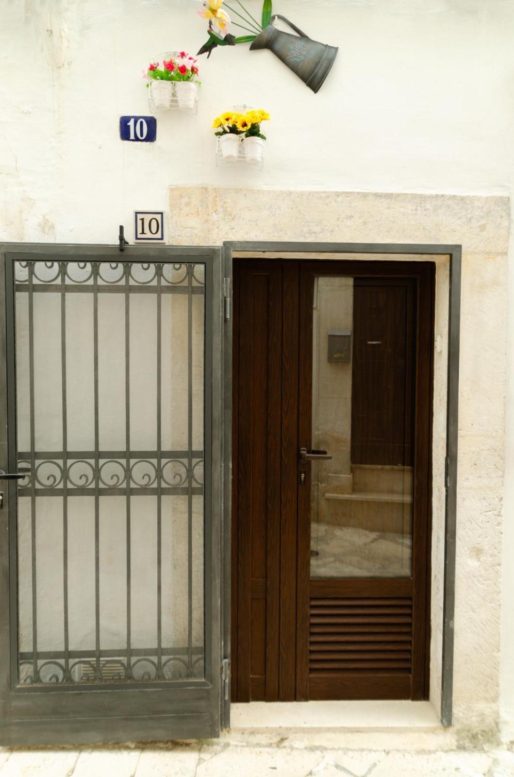 Al Bianco Nido White Stone Apt In Мартина Франка Екстериор снимка