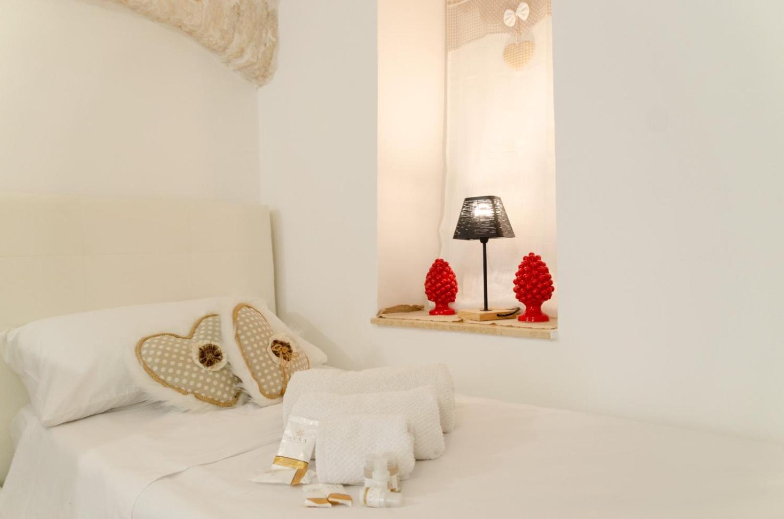 Al Bianco Nido White Stone Apt In Мартина Франка Екстериор снимка