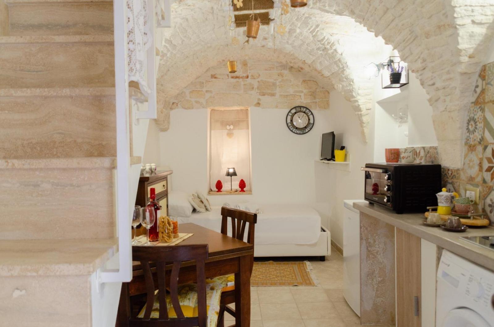 Al Bianco Nido White Stone Apt In Мартина Франка Екстериор снимка